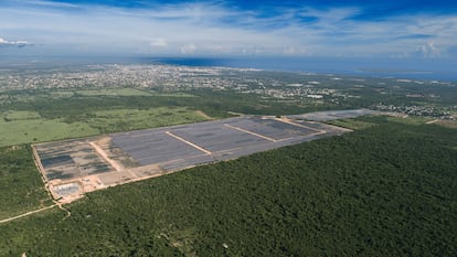 Imagen aérea de la planta Cumayasa 1 de Ecoener. Situada en la República Dominicana, tiene capacidad para abastecer hasta 48.000 hogares.