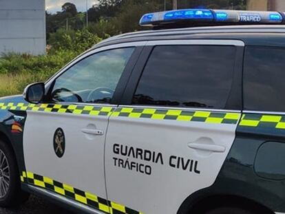 (Foto de ARCHIVO)
Control de la Guardia Civil de Tráfico.
REMITIDA / HANDOUT por GUARDIA CIVIL
Fotografía remitida a medios de comunicación exclusivamente para ilustrar la noticia a la que hace referencia la imagen, y citando la procedencia de la imagen en la firma
24/10/2023