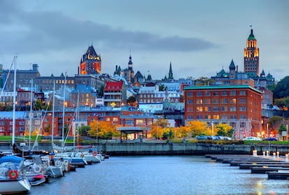 Vista del puerto y del barrio de Old Quebec, la parte histórica de Quebec, en Canadá.