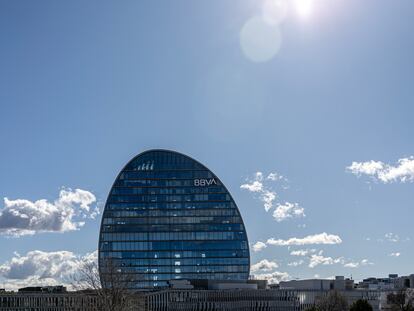 Edificio La Vela, sede del BBVA en Madrid.