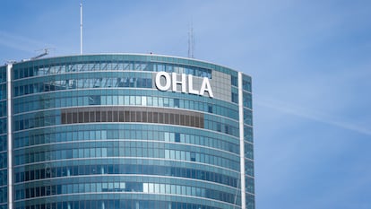 La sede de la constructora española OHLA en el distrito financiero Cuatro Torres. Getty Images