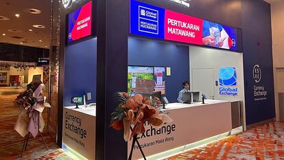 Oficina de Global Exchange en el aeropuerto de Kuala Lumpur (Malasia)