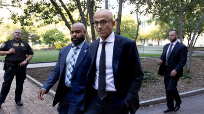 El consejero delegado de Microsoft, satya Nadella, llega al juicio contra Google.