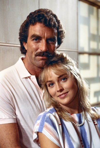 Tom Selleck with Sharon Stone in 'Magnum, P.I.' in 1984.