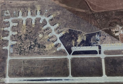 Imagen satelital de la base aérea rusa de Belaya, el pasado 24 de abril. Maxar / Airbus