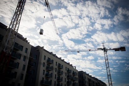 Viviendas en Madrid, en la zona de Cuatro Vientos, en diciembre de 2024.
