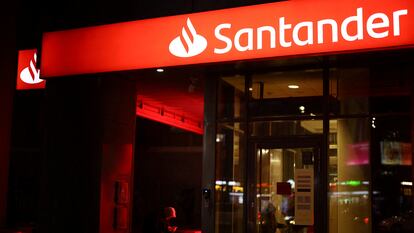 Sucursal de Santander en Varsovia.